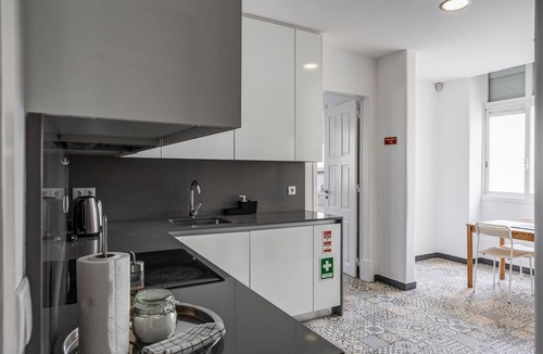 Sao Jorge de Arroios Apartment | Home Out 4D - 5 Bedroom Apartment with Parking
