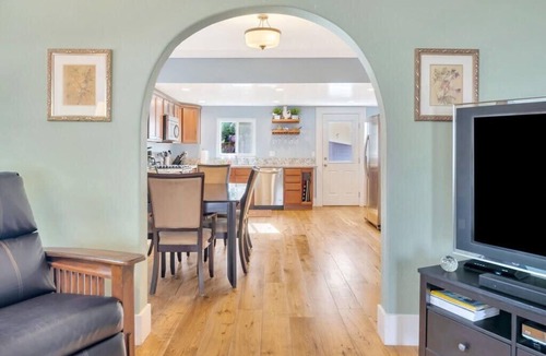 Paso Robles House | Home Squared-Downtown with Fire Pit