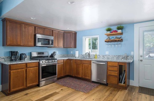 Paso Robles House | Home Squared-Downtown with Fire Pit