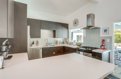 Sunmor House | Home w/Pool 1 Mi to Downtown Palm Springs!