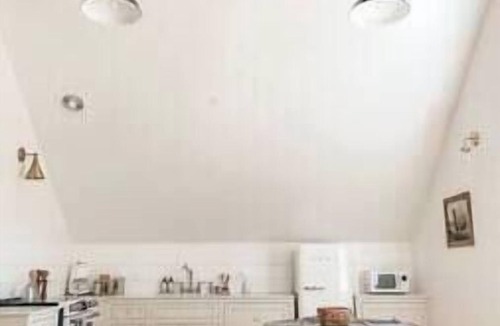 Sonora House | Homestead Barn Loft: Tesla Chargers, Wedding Venue