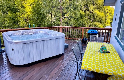 North Fork Apartment | Honeybee Hive - Hot Tub - BBQ - 8 minutes to Bass Lake - Sleeps 6