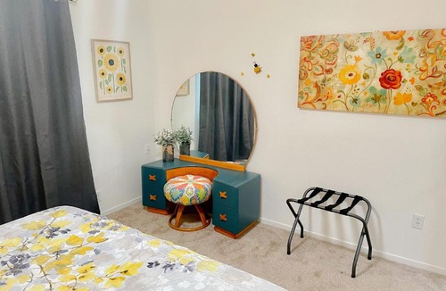 North Fork Apartment | Honeybee Hive HOT TUB BBQ 8 minutes to Bass Lake Sleeps up to 6