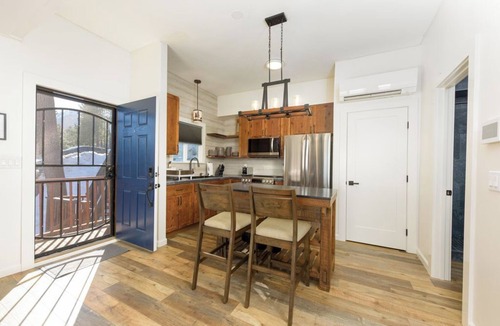 Tahoe Village Condo | Honeymoon Lodge With Breath Taking Views Of The Valley (SL281A)