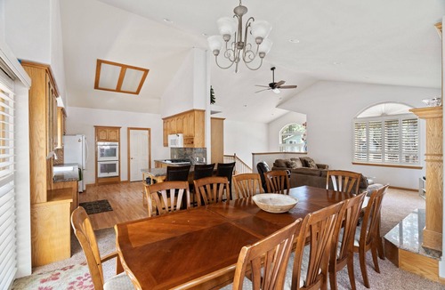 Montgomery Estates House | Hot Days, Cool Nights – 4BR Pet-Friendly Home in South Lake Tahoe