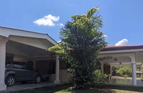 San Isidro de El General House | Hot Tub | 180° View | Vacation Home in Downtown