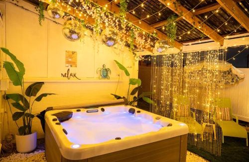 Coorparoo House | Hot Tub, Ice Bath, Gym, Sauna, Pool Table Coorparoo Haven