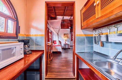 Cahuita Hotel | Hotel El Encanto