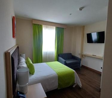 Limon Hotel | Hotel Puerto Limón CR