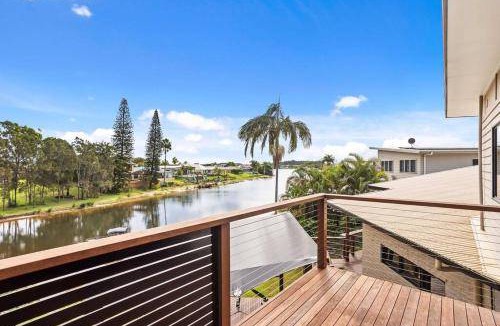 Burleigh Waters House | House ∙ 5 bedrooms ∙ 13 guests