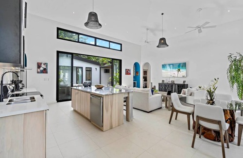 Potrero House | House ∙ 5 bedrooms ∙ 14 guests