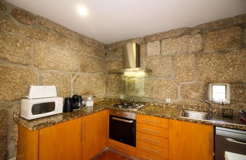 Guilhofrei House | House of the Orange Tree