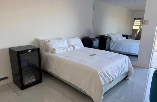 Humewood Apartment | Humewood Gardens Private Suite
