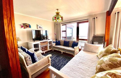 Marina Martinique Apartment | Hummingbird Chalet 23 Houtboschbaai