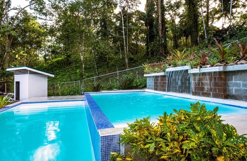 Punta Uva House | Hummingbird: studio steps from the beach