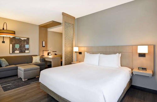 Raisin Hotel | Hyatt Place Fresno