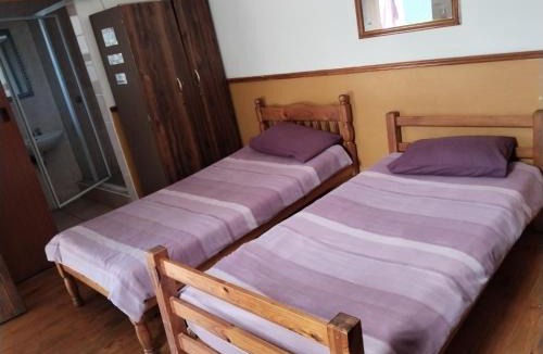 Humewood Hostel | Ikhayalam lodge