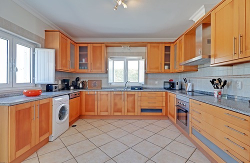 Aljezur House | IMMACULATE SPACIOUS THREE BEDROOM VILLA WITH POOL