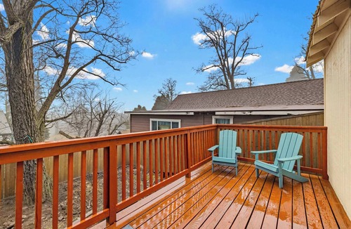 Julian House | Immerse in Julian | Cozy Cabin w/Fireplace & Deck