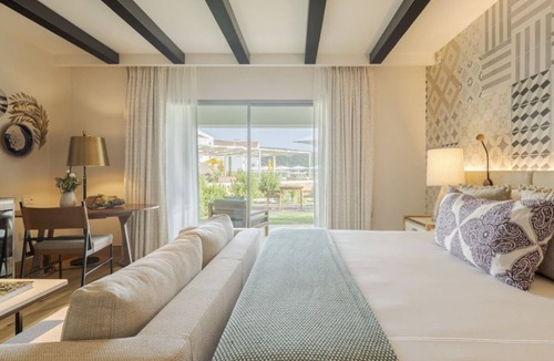 Tor Hotel | Immersive Nature Stay at Viceroy Ombria Algarve | Serene & Exclusive Location
