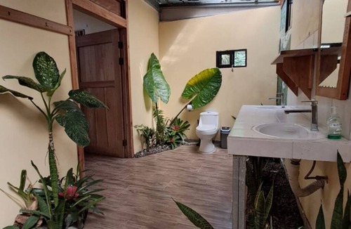 Chiguata Cabin | Independent Cabin for 4 Guests – Casa Tucán Tranquilo, Gandoca