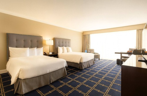 Sunnyvale West Hotel | Indulge in Home Like Comfort! 2 Pet-friendly Units, Free Parking, Onsite Pool