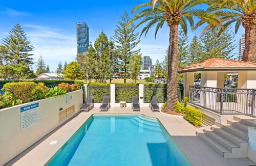Broadbeach Apartment | Island Beach Resort