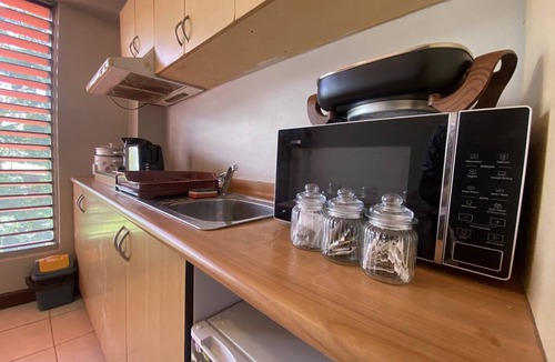 Suva Bed & Breakfast | Island Travelers Acccommodation