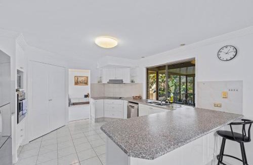 Gold Coast House | Island Waters Escape