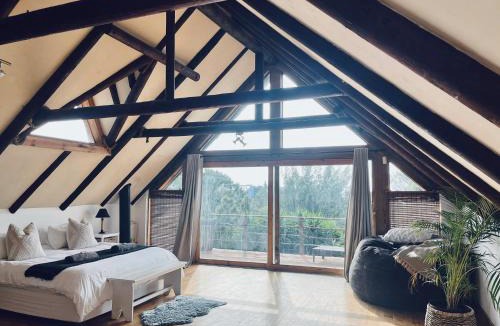 Wavecrest House | J Bay Surf Villa