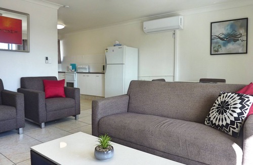 Labrador Hotel | Jadran Motel & El Jays Holiday Lodge