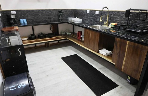 Puerto Viejo de Talamanca Hotel | Japanese Loft w/Smart TV, A/C, Full Kitchen+Pool
