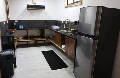 Puerto Viejo de Talamanca Hotel | Japanese Loft w/Smart TV, A/C, Full Kitchen+Pool