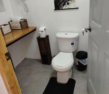 Puerto Viejo de Talamanca House | Japanese Room ,Beautiful Cabin in the heart of Town