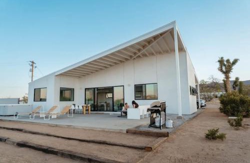 Landers House | Jiro West - Private Pool & Stargazing Retreat