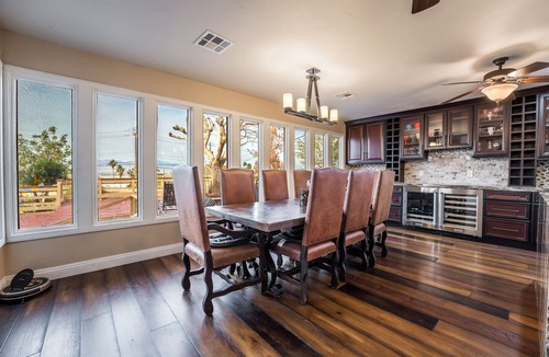 Sunrise Manor House | Just in time for SUPER BOWL! Mansion with Luscious Strip Views!