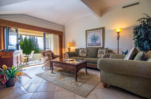 Kapalua Hotel | Kapalua Bliss: Serene Villas in Hawaii's Nature Preserve near Kapalua Bay Beach