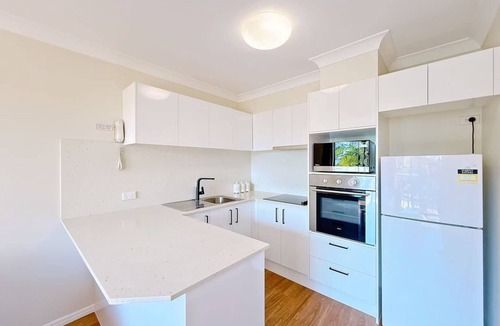 Surfers Paradise Apartment | Karana Palms Resort