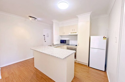 Surfers Paradise Apartment | Karana Palms Resort
