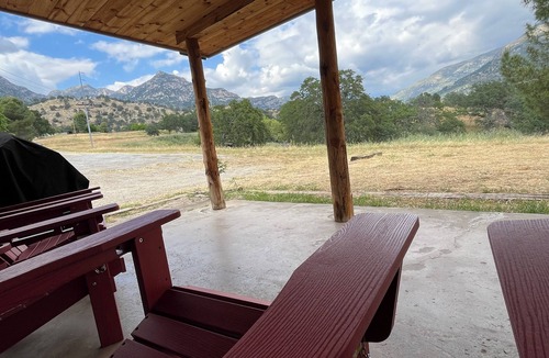 Three Rivers Cabin | Kaweah Riverside Retreat