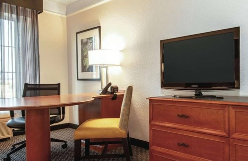 Guasti House | King Bed, One-Bedroom Ste at La Quinta Inn & Suites by Wyndham Ontario Airport