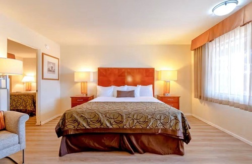 Yuma Townsite Hotel | King & Queen Suite Retreat w/Free Parking & Pool | Near Yuma Downtown Dining