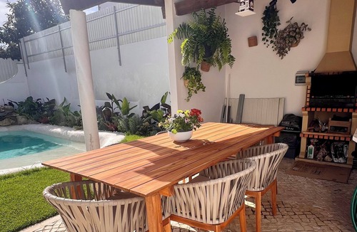 Charneca de Caparica e Sobreda Villa | King's Beach House
