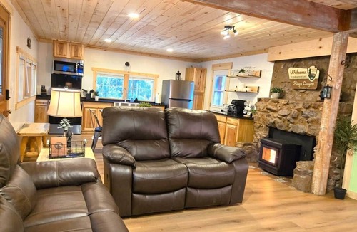 Wilsonia House | Kings Canyon Base Camp