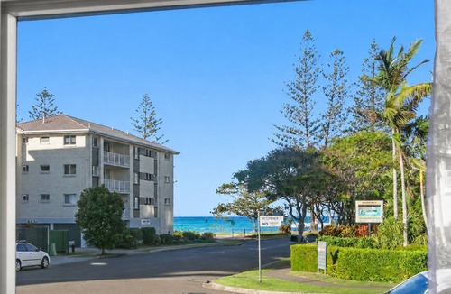Golden Beach House | Kitchener Street 2, Golden Beach