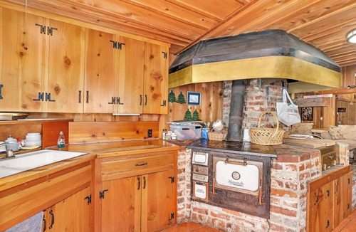 West Village Cabin | Knotty Pine Cabin Near Shaver Lake Sleeps 7