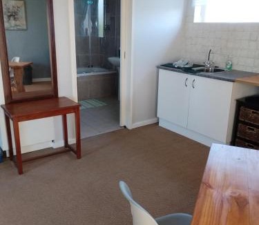 Port Elizabeth Apartment | Koraalboom Gastehuis
