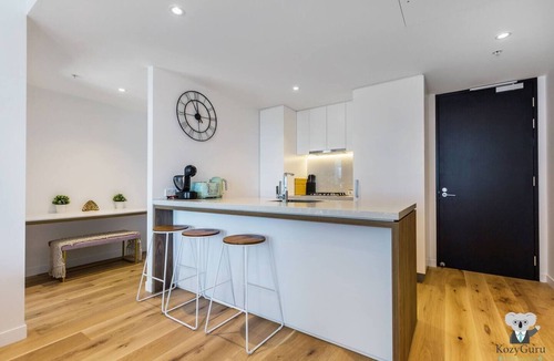 Fortitude Valley Apartment | KozyGuru | Fortitude Valley | 2 Bed Apt.
