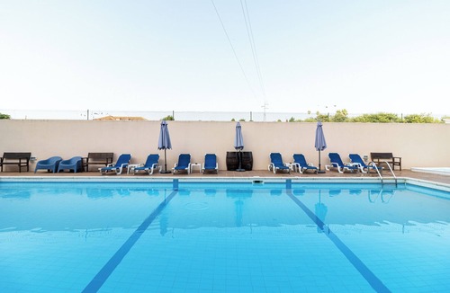 Esmoriz Hotel | La Fontaine Hotel