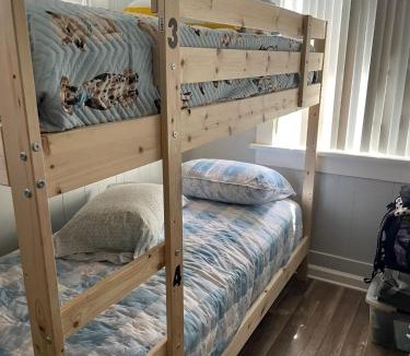 Pico - Robertson Hostel | LA Love Home